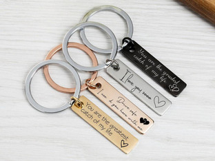 Luxury Brings Engraved Bar Key Chain 