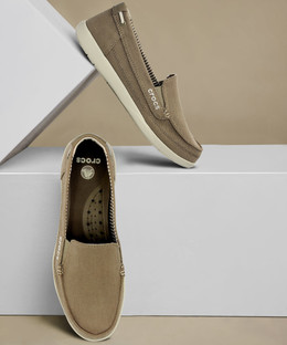 CROCS Walu Canvas Loafers For Women 