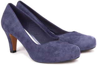 clarks chorus voice blue