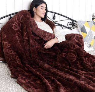 KIXTA Self Design Double Mink Blanket for Heavy Winter(Microfiber, Brown)