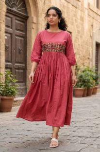 Preetshri Women Printed Flared Kurta(Pink)
