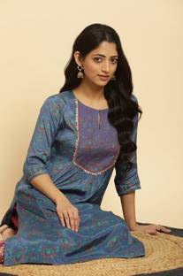 W W Women Floral Print Straight Kurta