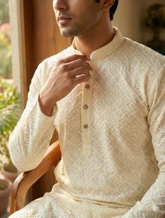 BDIVINE Men Chikan Embroidery A-line Kurta(White)
