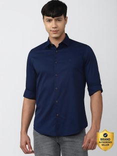 PETER ENGLAND Men Solid Casual Blue Shirt