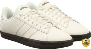 ADIDAS Streeet Icon Lite 3.0 M Sneakers For Men(White , 6)
