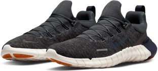NIKE Free Run 5.0 Running Shoes For Men(Black , 10)