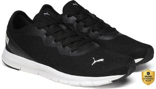 PUMA Hustle V2 Sneakers For Men(Black , 7)