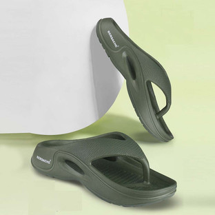 BERSACHE Men Flip Flops(Green , 4)