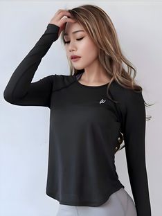 NEXSUS APPARELS Solid Women Round Neck Black T-Shirt