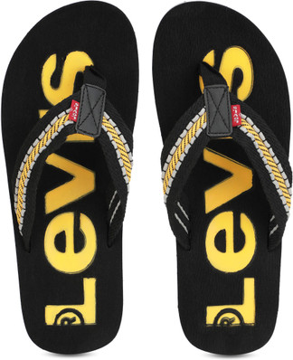 levi's chappal