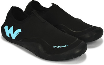 wildcraft canvas shoes