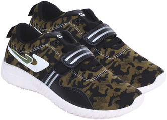 sports shoes under 500 flipkart