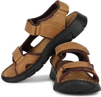 woodland sandal price flipkart
