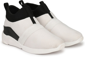 white high neck shoes