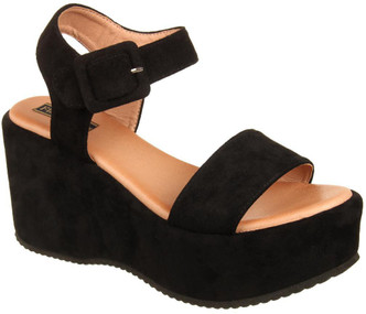 flat heels