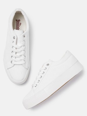 white casual shoes for women