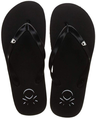 ucb flip flops black