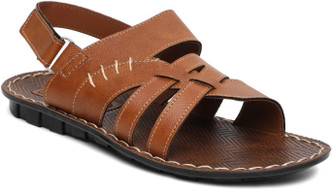 paragon chappals online shopping