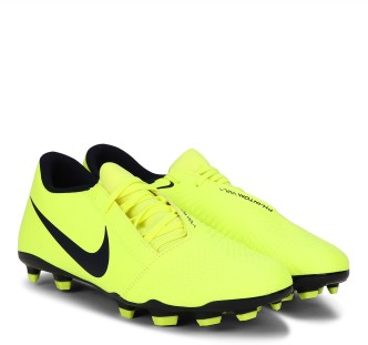 nike football shoes at lowest price