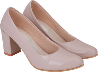 pump heel shoes