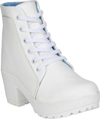 Boots online at Best Prices in India 