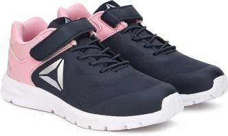 sports shoes for girl flipkart