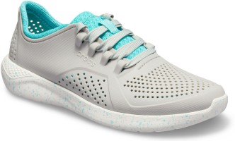 crocs tennis shoes womens