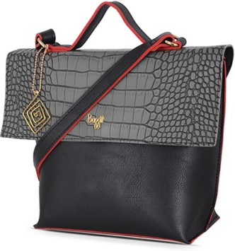 baggit sling bag on flipkart