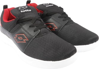 lotto panelled sports shoes