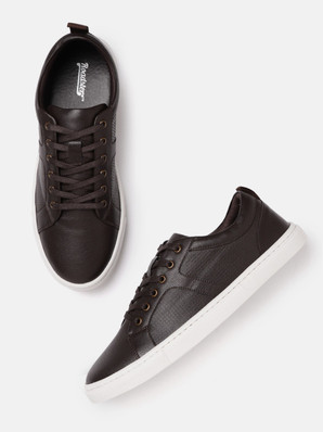 roadster shoes flipkart