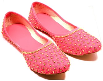 ethnic footwear for girls