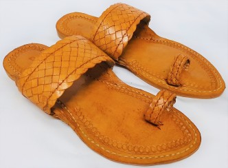 flipkart kolhapuri chappal