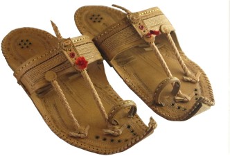 flipkart kolhapuri chappal