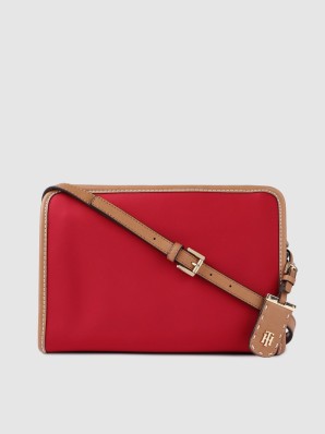 tommy hilfiger handbags flipkart