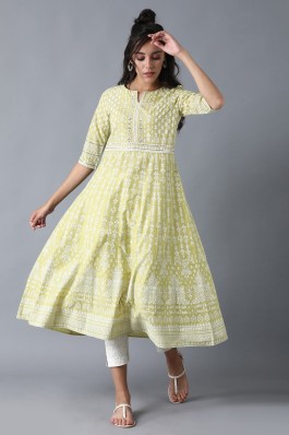 sale on w kurtis