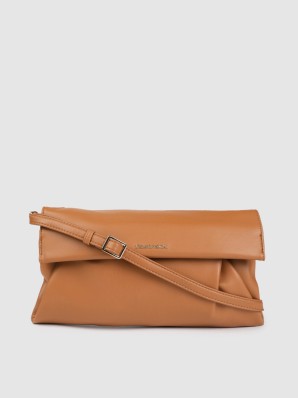 clutches in flipkart