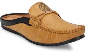 Shop the Moreno Gustom SKECHERS Shop the Moreno Gustom SKECHERS