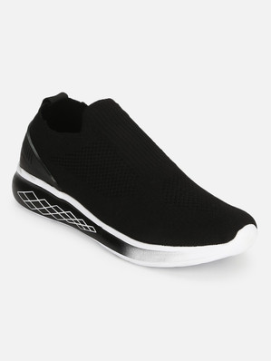 columbus sports shoes flipkart