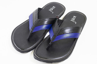 vento chappal price