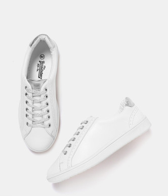 roadster shoes flipkart