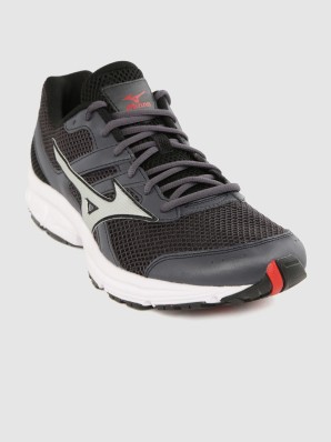 mizuno badminton shoes flipkart