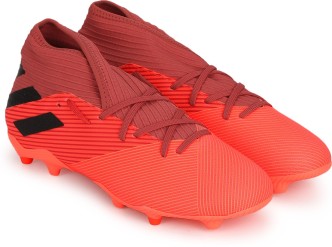 studless football boots