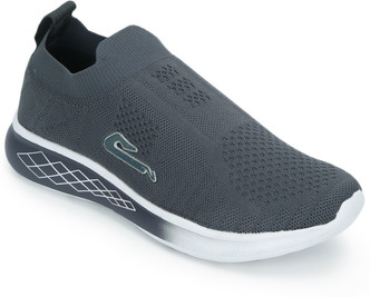columbus sports shoes flipkart