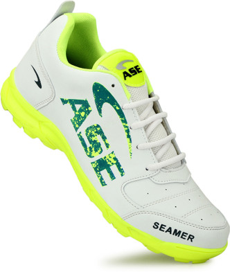 adidas cricket shoes flipkart