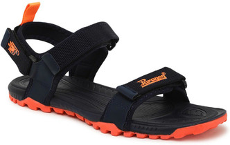 paragon chappals online shopping