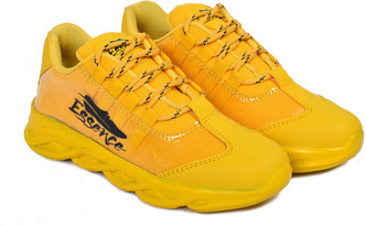 sports shoes for 14 year old boy