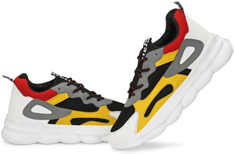 sports shoes for boys under 500