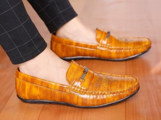 loafer shoes under 200