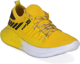 sports shoes under 500 rupees