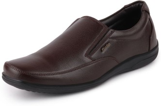 best shoes for men under 1000